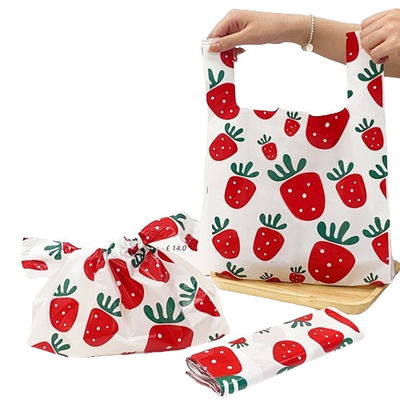 PE Plastic Custom Printed T-Shirt Bags Vest Carrier Bags For Shopping (Plastikowe T-Shirty na zamówienie)